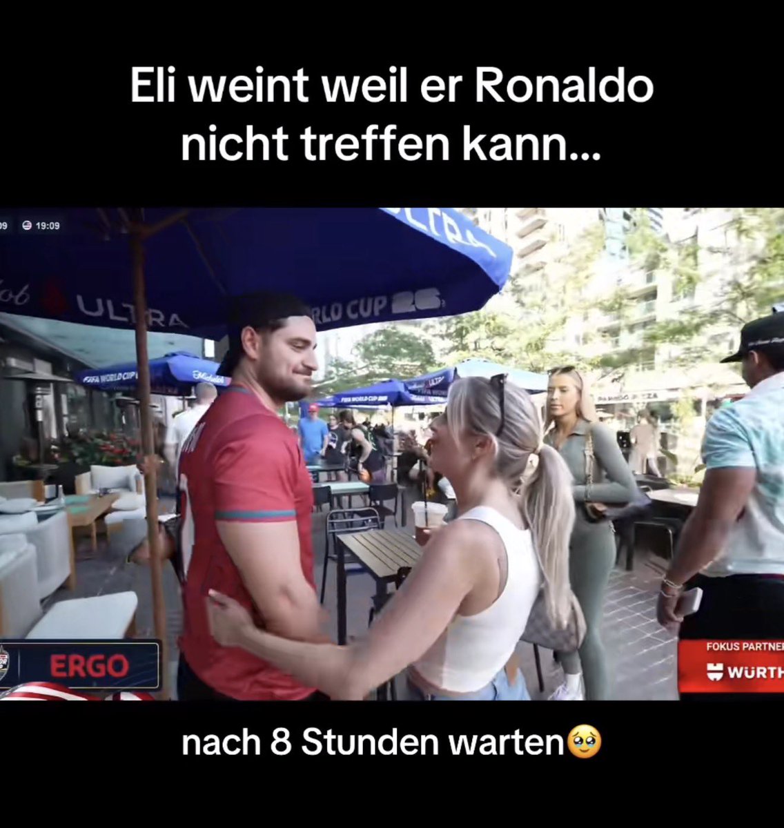mo616__'s tweet photo. grown ass man weint weil er nicht einen vergewaltiger treffen durfte https://t.co/taOiqZrf8b