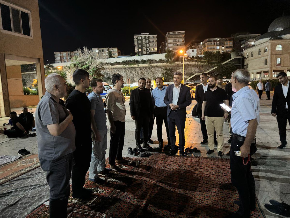 mbagmanci63's tweet photo. AK Parti İl Başkanımız Sn. Mehmet İlhami Günbeği ile birlikte, Mehmet Akif İnan Eğitim ve Araştırma Hastanesi’nde  hasta yakınlarını ziyaret ettik. 

Vatandaşlarımızın durumları hakkında bilgi alarak geçmiş olsun dileklerimizi ilettik. 

Rabbim tüm hastalarımıza acil şifalar versin. 

#AKHaliliye #AKParti #MustafaBağmancı #Şanlıurfa #Ankara #Göbeklitepe #Haliliye #Karaköprü #Eyyübiye #Harran #Akçakale 

@RTErdogan @abuyukgumus @bybekirbozdag @acarfaruka @AKGMTeskilat @hakanaksu058 @farukaytek @ensartopcu @milhamigunbegi @fatmaocak0663 @MDOGANSALAR_TR @AkHaliliiye @AkHaliliyeKadin @akgenchaliliyee