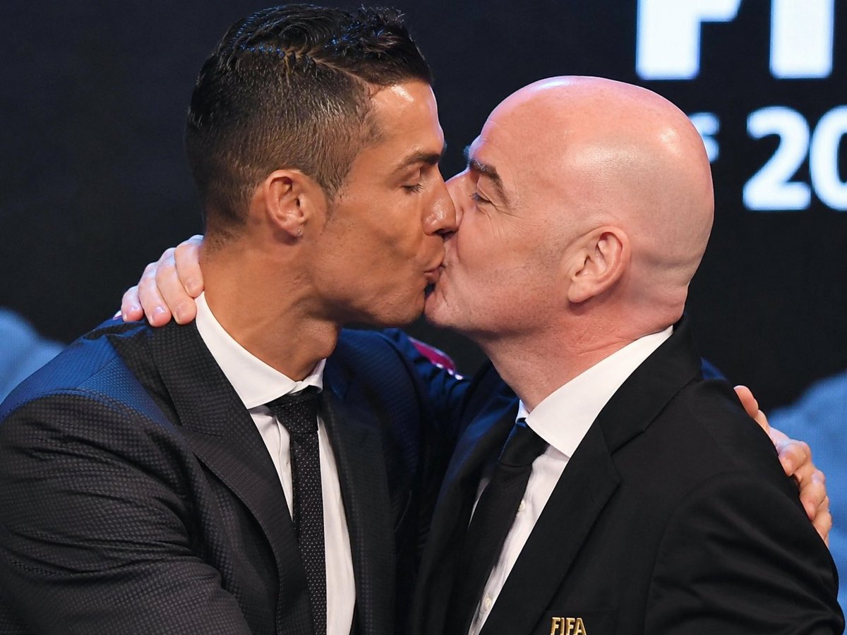 Aiden100110's tweet photo. @Bombillismo3 Te amo infantino vamos a robarle a España https://t.co/YK92VrmeMa