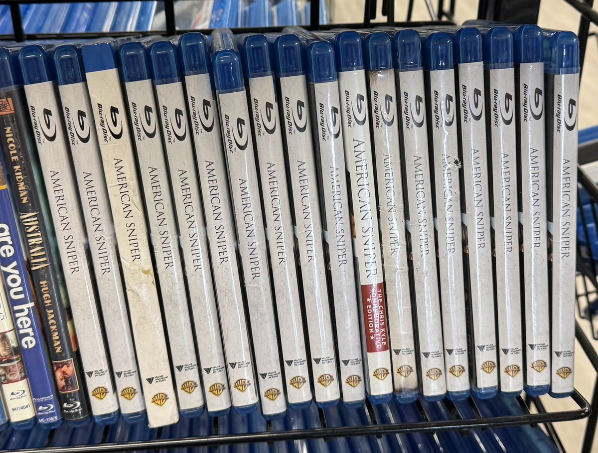 spherection's tweet photo. at the used game store https://t.co/jFC1YQYBqq