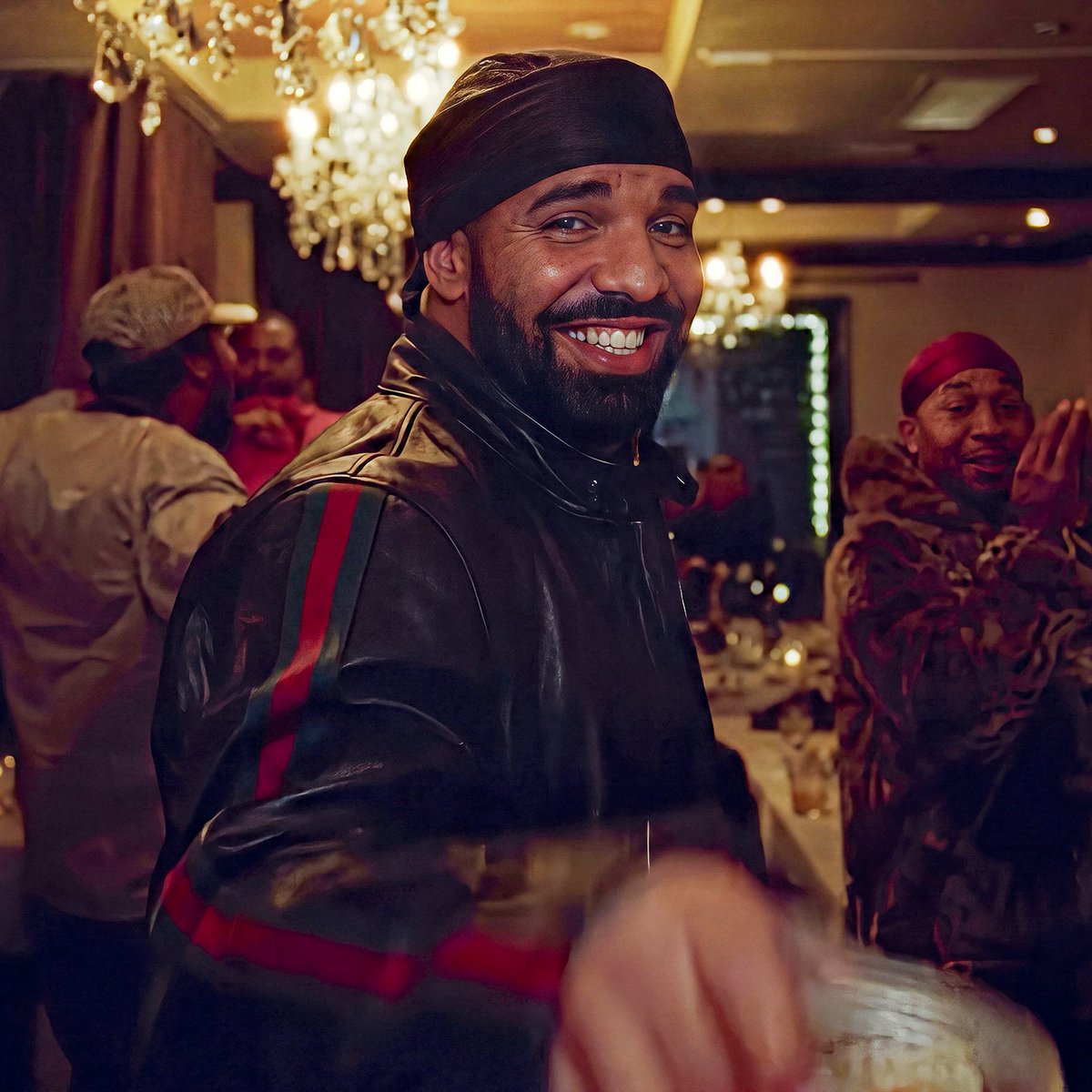 Rap's tweet photo. Drake's ICEMAN has now sold 1.26M units since its release‼️💿

The album sold 80K units this week and sits at #4 on the Billboard 200📈 https://t.co/YjzGaUIcuI