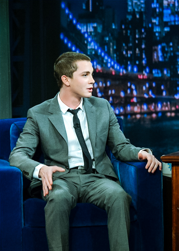 LoganLermanedit's tweet photo. Logan Lerman on Late Night with Jimmy Fallon on October 3 2012 #loganlerman https://t.co/39VI344BAo