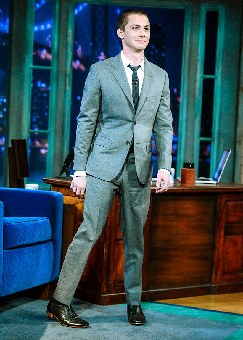 LoganLermanedit's tweet photo. Logan Lerman on Late Night with Jimmy Fallon on October 3 2012 #loganlerman https://t.co/39VI344BAo