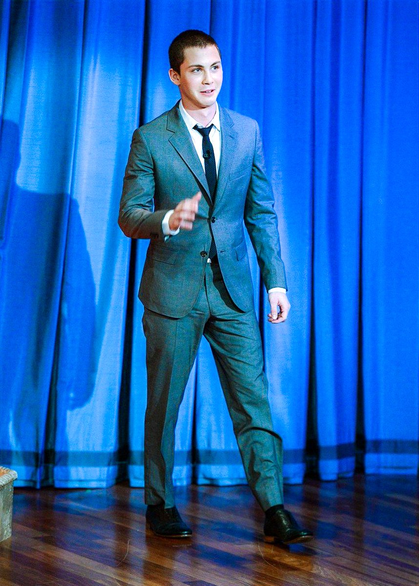 LoganLermanedit's tweet photo. Logan Lerman on Late Night with Jimmy Fallon on October 3 2012 #loganlerman https://t.co/7VyFqoI94j