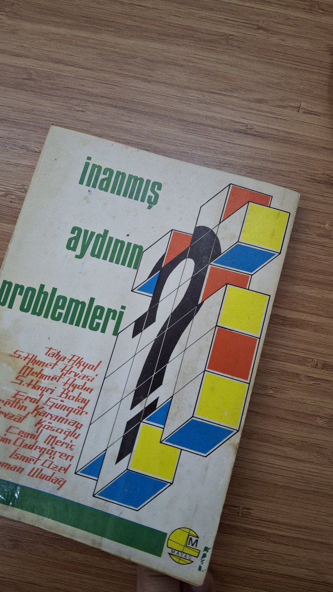 huseynselcukk's tweet photo. İsmet Özel'in 1980 yılında yayımlanan "İnanmış Aydının Problemleri" başlıklı bir kitap için verdiği röportaj tam bu ifadelerini tamamlar nitelikte:

"Soruyorsunuz: İslam düsüncesi bir kalkınma ideolojisi olabilir mi? Soruyorsunuz; İslam düşüncesi anti-emperyalist bir mücadele programında temel unsur haline gelebilir mi? 
Soruyorsunuz: İslam düsüncesi komünizme karşı bir silah olarak kullanabilir mi? 
Bunların hepsi yirminci yüzyılda yapılmıştır ve yapılmaktadır. Ama bütün bu olup bitenin, devam etmekte olanların kelime-i tevhid ile müspet manada bir ilgisi olduğunu sanmıyorum. İslam'ı bir araç olarak görmek İslam'dan daha üstün hedeflerin bulunduğunu kabul etmek anlamına gelir. Eğer İslam'dan, yani Allah'a teslimiyetten daha üstün değerler varsa Müslüman olmaya ne gerek var?"