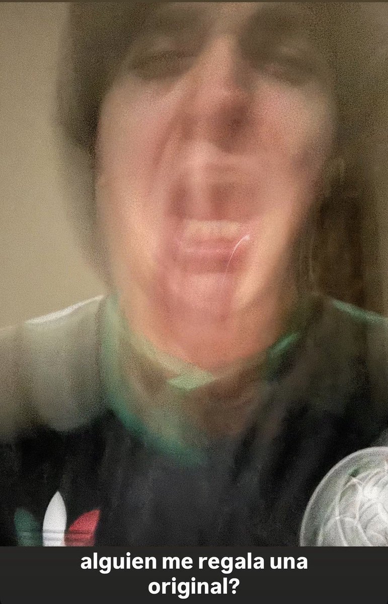 bobonilson's tweet photo. nao to aguentando que o roier tem a camisa nova da seleçao brasileira mas a do mexico é falsa KKKKKKKKKMKKKKKKKKKKKKKKKĶKKKKKKKKKKKKKKJJJKJJ https://t.co/HlEAoRB0Tp