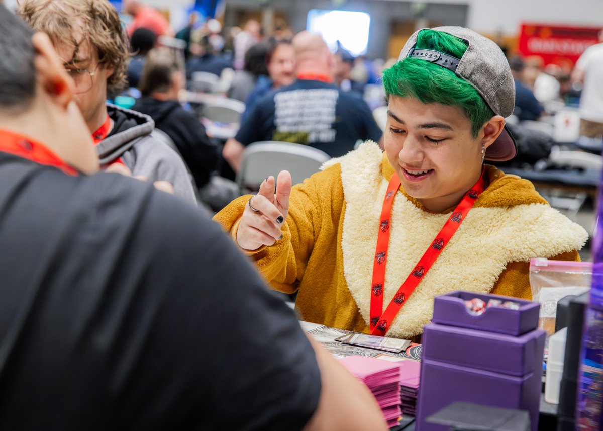 LaughingMtg's tweet photo. Last day of CommandFest Tacoma! Come end the holiday weekend with games, art, and more!

#commandfest #mtg https://t.co/MiaIYD2Ut5