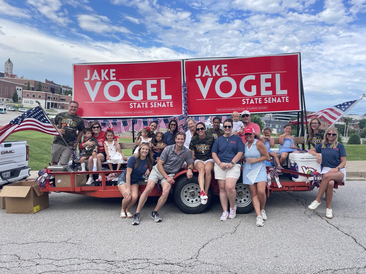 VoteJakeVogel's tweet photo. What a great weekend celebrating America! It was so awesome to see everybody across the district out celebrating Independence Day and the 250th birthday of our great country! 🇺🇸🎆 https://t.co/NPfKmQ4cto