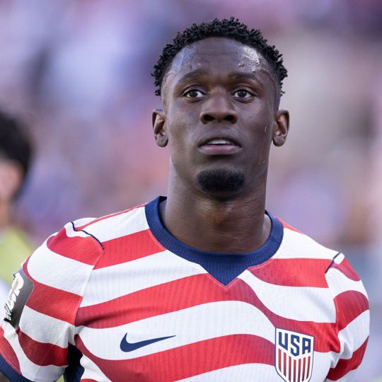 Mustapha_Must_'s tweet photo. SCANDALEUX ! 🥵🥵🥵
La Maison Blanche est directement intervenue auprès de la FIFA pour faire réexaminer le carton rouge de Balogun.
Trump qui appelle Infantino pour influencer une décision disciplinaire… et la FIFA qui ose répondre « aucune influence, comité indépendant » ?
On marche vraiment sur la tête. La politique dans le foot, c’est fini la crédibilité.
Honte totale. 😡 
#FIFA #CoupeDuMonde2026 #Balogun