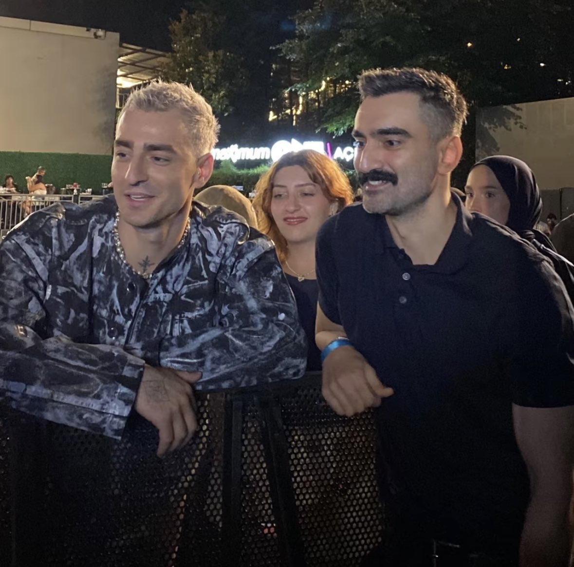 prettyheemi's tweet photo. kayıp ikizler sertan ve tamer bir araya geldi 🤍 https://t.co/ohkxqVMZPK