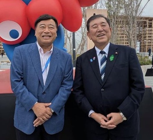 4nti_Populism's tweet photo. 夢グループ・石田社長
「（石破前首相に）謝られたんですよ。『社長、ごめんな。ネット上では石田社長と俺がそっくりだと。何か迷惑かかってないか？』って...」
https://t.co/GjzWREsYpf https://t.co/c2e89YVnTX