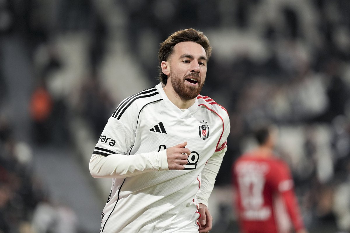 A Spor tweet media