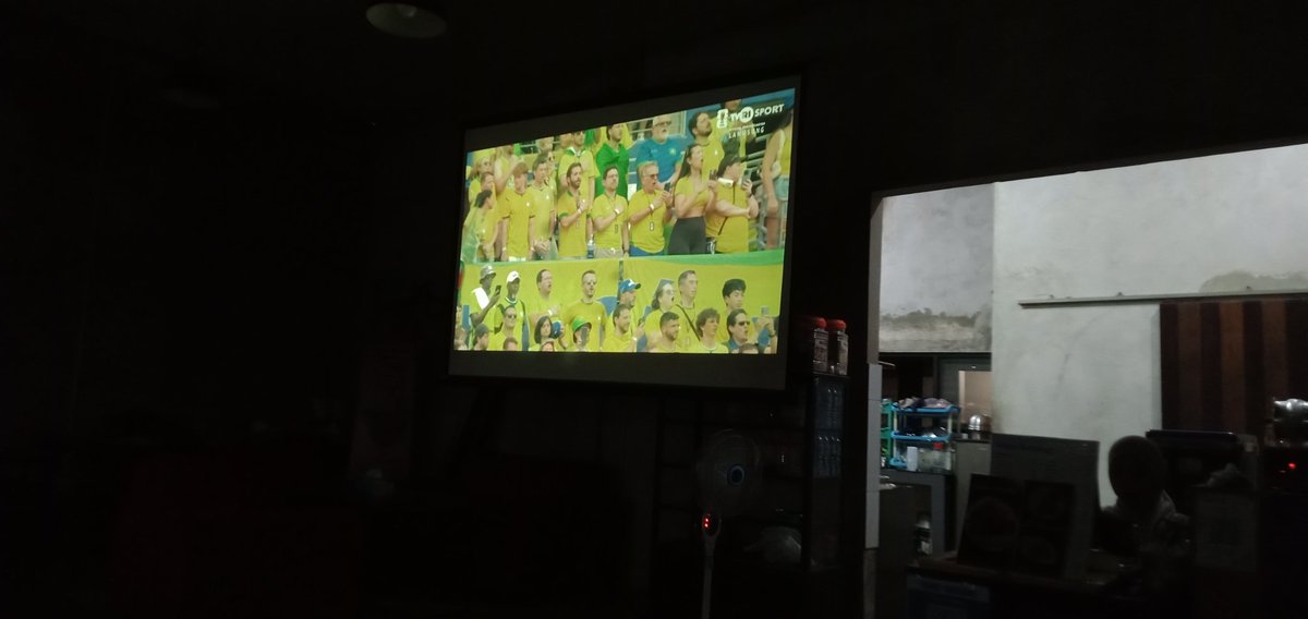 ikkihams's tweet photo. nobar https://t.co/xoG2pnHkcy