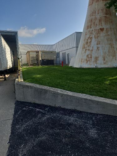 MokenaLotClean's tweet photo. Clean today. Ready for tomorrow.
#curbappeal #parkinglotmaintenance #walkwaymaintenance #sidewalksweeping #propertyupkeep #groundsmaintenance #propertymanagementservices #littercleanup #portering #outdoormaintenance https://t.co/dRyY8GmIgd