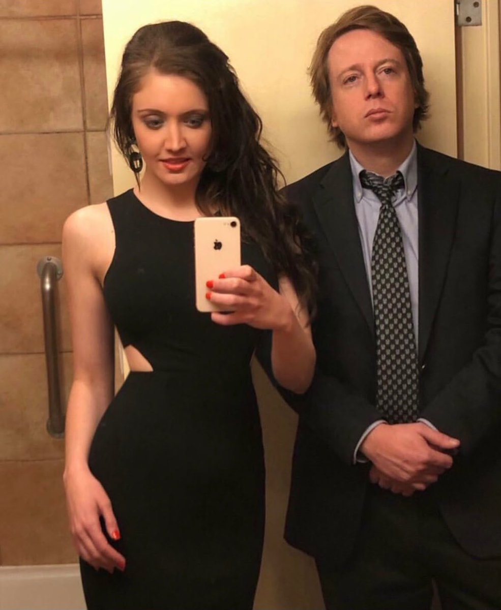 ProjPM's tweet photo. Anyone who claims you "think everyone's a fed" is either
a. a fed
b. a moron
c. both, like Joe Fionda here, who forgot he put "reported to US Special Operations Command" on his LinkedIn and that I use my girlfriends for counterintel and they're out of your league anyway, Joe. https://t.co/xmg7Q3YUT0