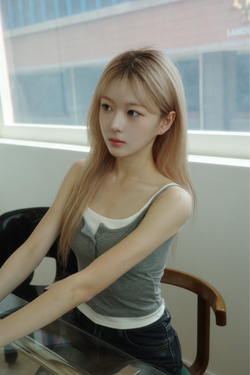 AtHeartBase's tweet photo. 260705 | fromm
#AtHeart #앳하트 #BOME #봄 #봄코어 https://t.co/RPSKjFtOI5