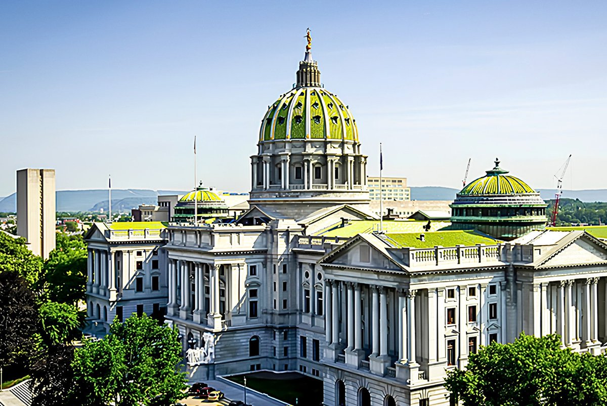 DemzDeliver's tweet photo. 🚨 Pennsylvania Democrats introduce bill to raise the minimum wage to $15.

Every Republican voted no. https://t.co/D2Cht8qKD4