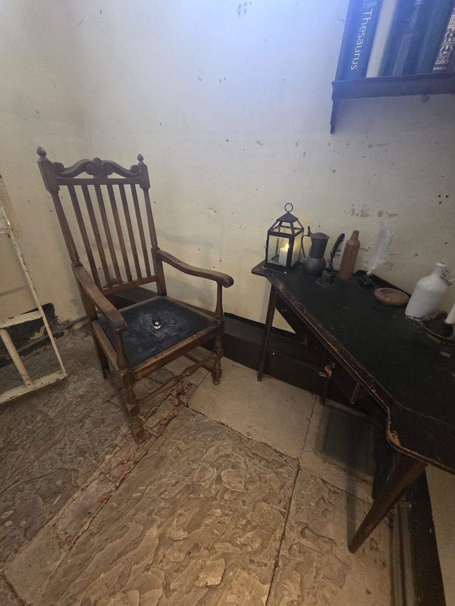 gothicpantalone's tweet photo. he is writing at his desk... do not distract https://t.co/41DlX129CL