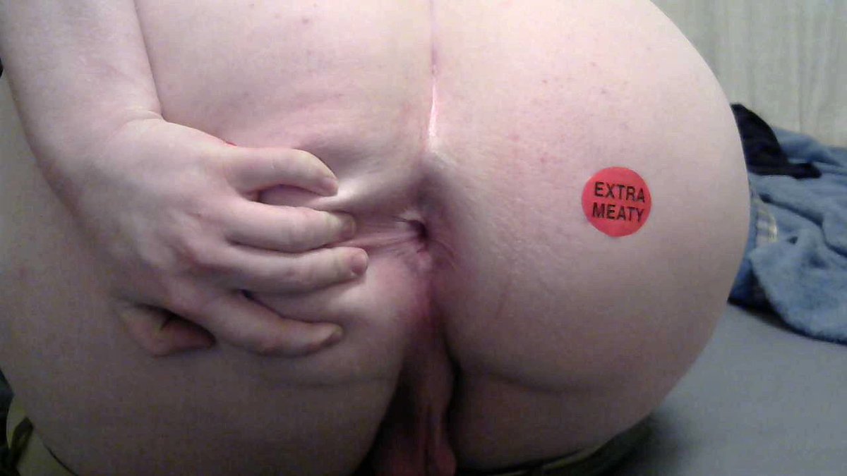 HorniAllie's tweet photo. drunk hole posting is the best yippe https://t.co/HMjxKdLZlh