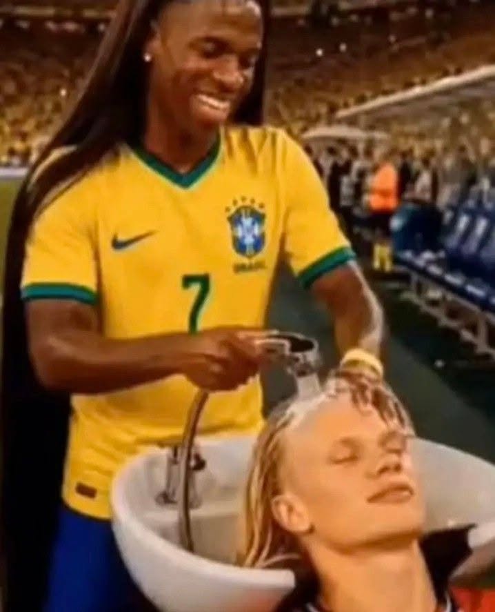 eSKa_X1's tweet photo. @nocontextfooty https://t.co/evOdg71BPU