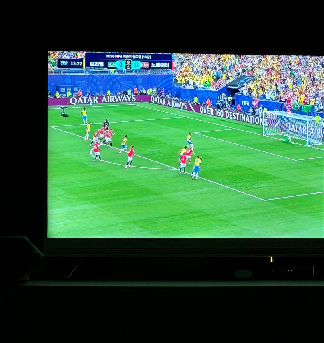 ssssugi's tweet photo. 4:40분 경기보려고 기상 ⚽️ https://t.co/qxvY1efOn3