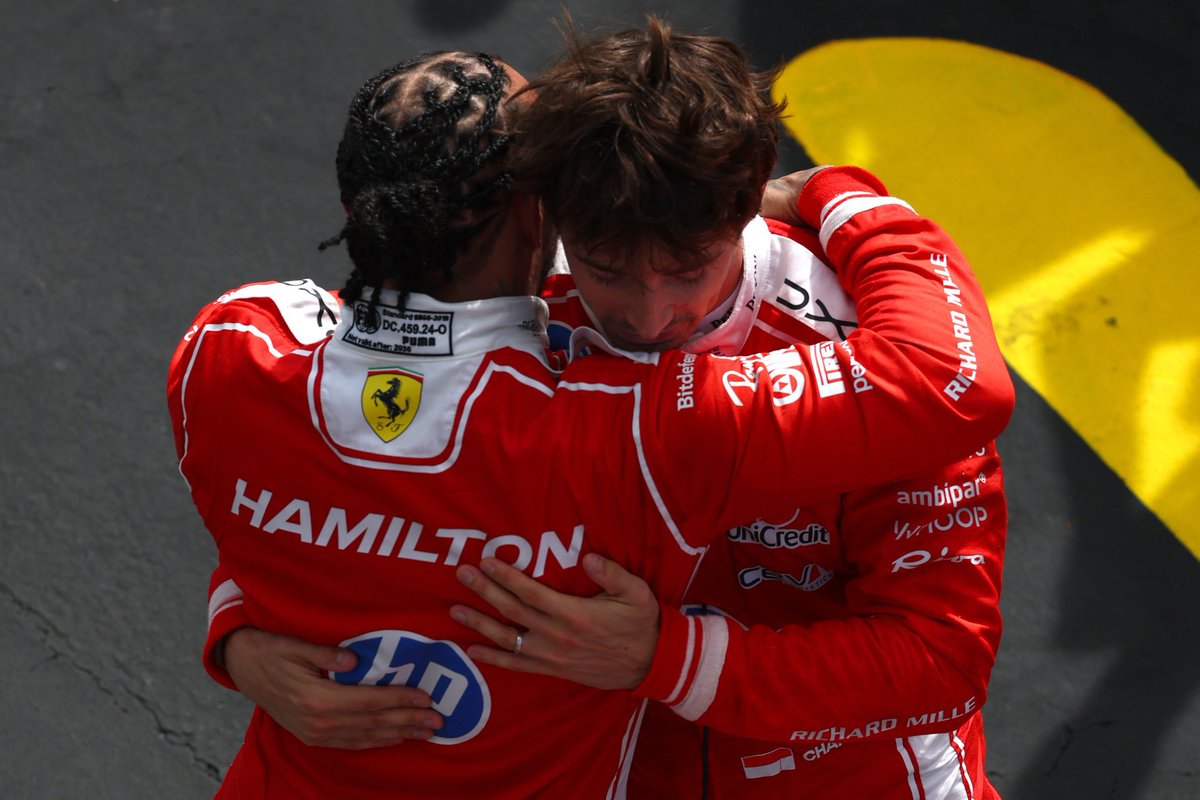 LeSprintEdition's tweet photo. Lewis Hamilton a révélé que Charles Leclerc a suivi ses recommandations concernant les réglages ce week-end, lesquelles allaient à l’encontre des indications du simulateur. 🤝

#F1 #BritishGP https://t.co/WNwukmOkwX