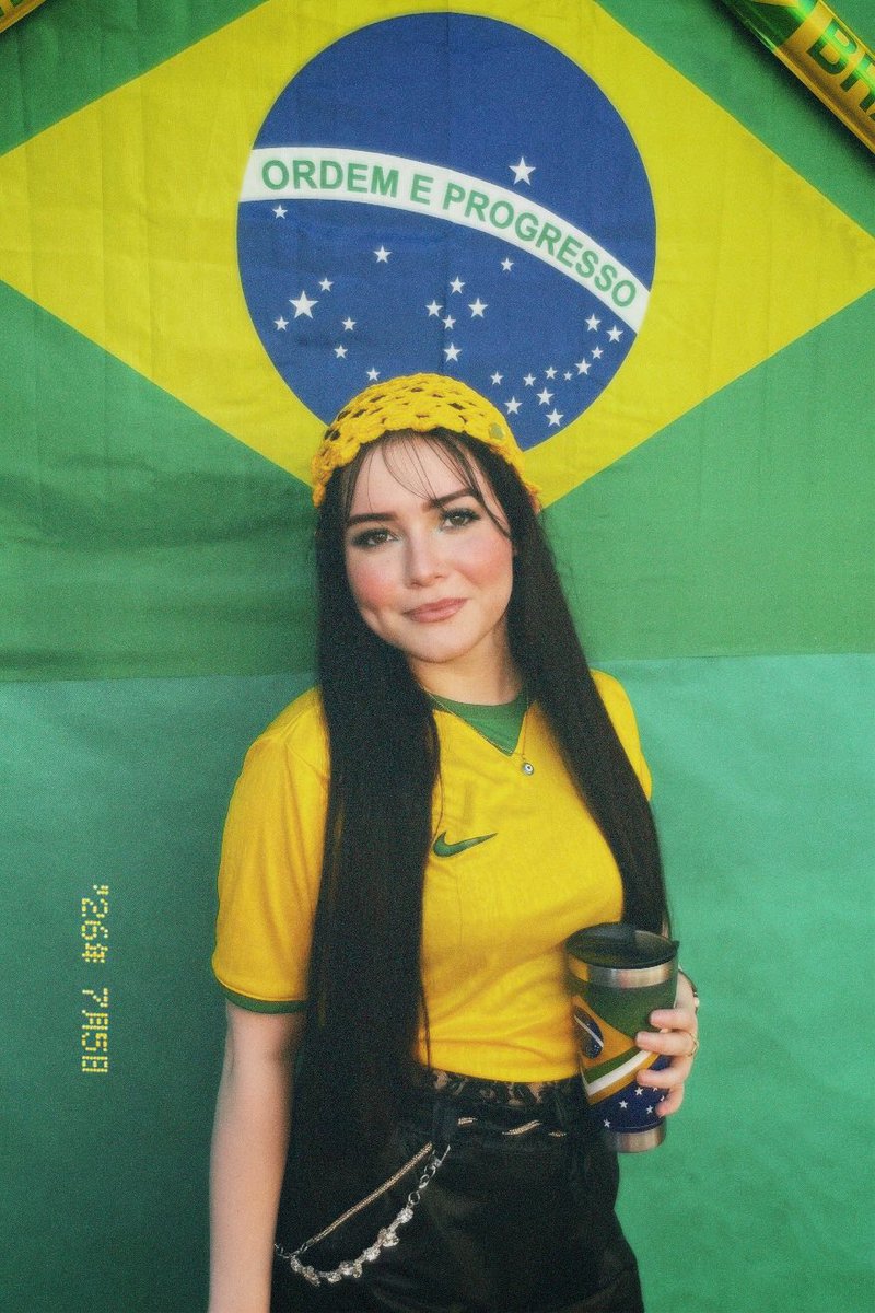 rê vai ser med| Moisés Medeiros🏷RENATAVEST tweet media