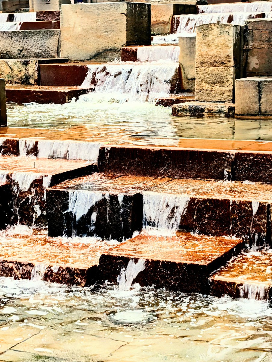visionmandala's tweet photo. #pittsburgh #watersteps #water #motion #photograph https://t.co/IQB7PrhkVK