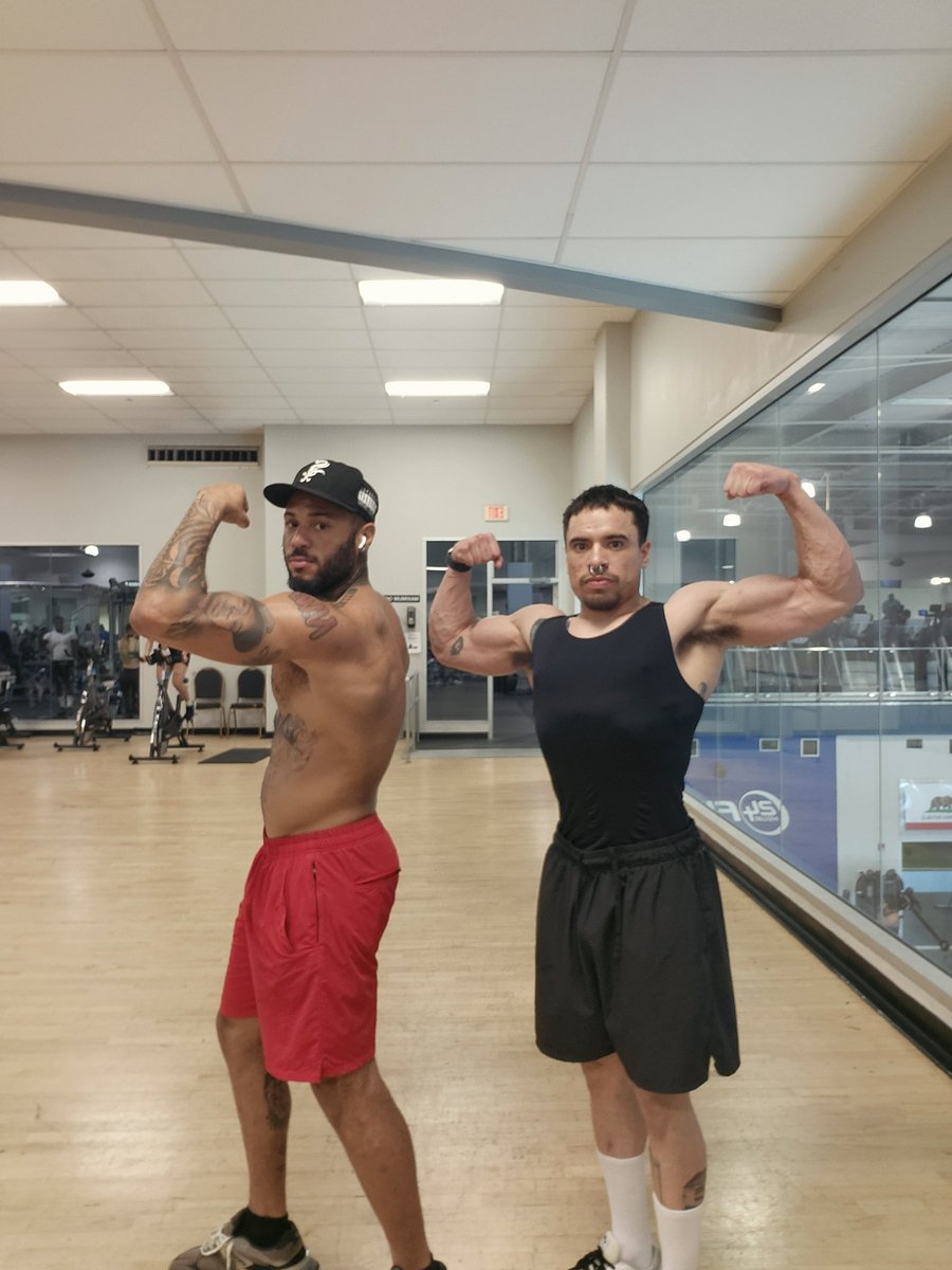 jonahisdazed's tweet photo. Gym has been good to me lately https://t.co/Ht90fss5tG