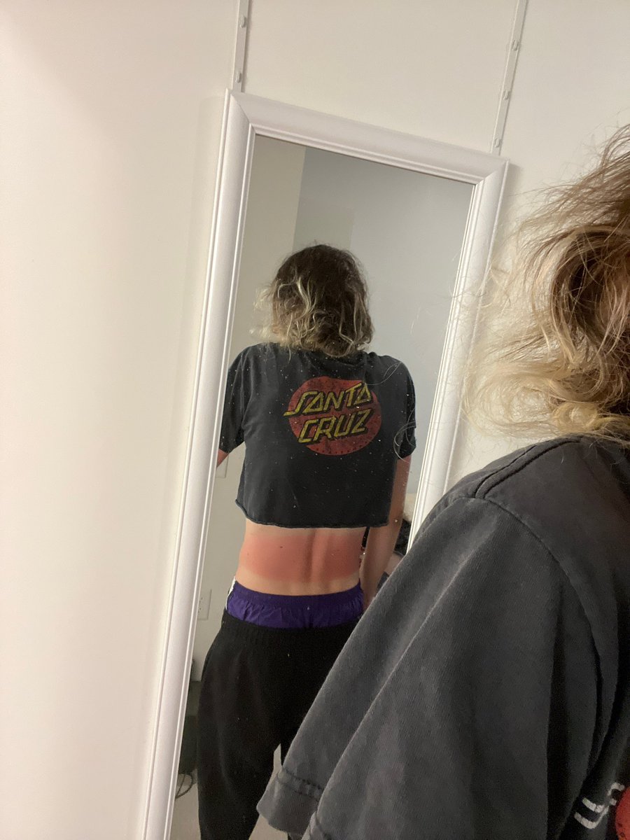 MindlessMuttAD's tweet photo. It takes approximately 2.5 and about 2 days in a parking lot in the hot sun :3 we got it though and she runs like a dream again :3 I got burnt :c don’t work in the sun in a crop top https://t.co/Z1Emsjq9aE