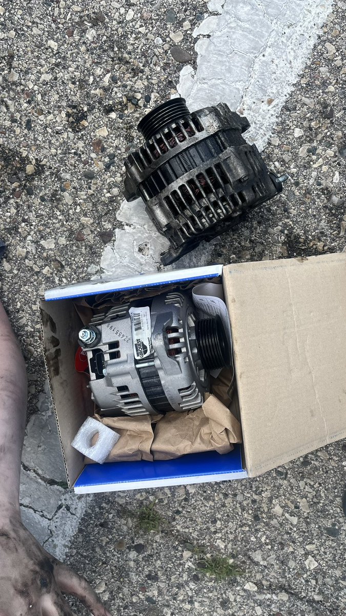 MindlessMuttAD's tweet photo. It takes approximately 2.5 and about 2 days in a parking lot in the hot sun :3 we got it though and she runs like a dream again :3 I got burnt :c don’t work in the sun in a crop top https://t.co/Z1Emsjq9aE