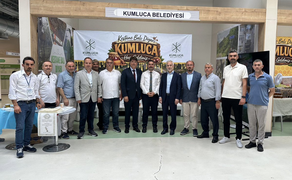 Fazli_Kilic's tweet photo. Bartın Dernekler Federasyonunun güzel organizasyonunda değerli komşularımızla biraraya geldik. Nazik davetleri ve misafirperverlikleri için Fed Başk Sabri Avcı beye, Kumluca BB Mustafa Bozkurt beye ve tüm yöneticilerimize teşekkür ediyoruz. https://t.co/saoRA3YMee