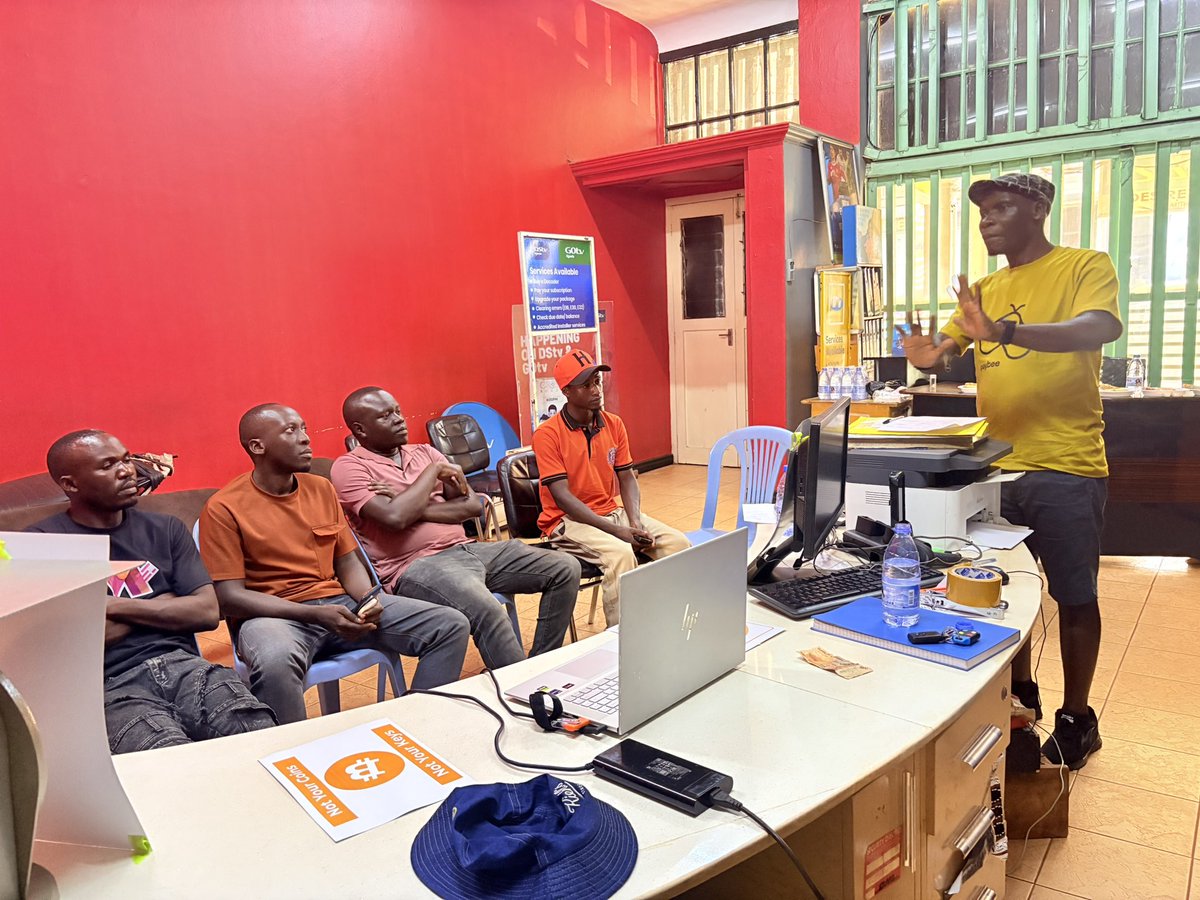 Nilebtcommunity's tweet photo. Privacy, convenience,freedom technology and security make Bitcoin exceptional as a currency as taught by our own @KiigoGodfrey. 
#learnBitcoin https://t.co/OMUmY4aORd