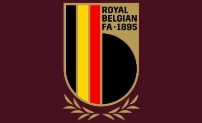 SaudiNews50's tweet photo. بيان من الاتحاد البلجيكي لكرة القدم بشأن لاعب المنتخب الأمريكي فولارين بالوجون:

أعرب الاتحاد الملكي البلجيكي لكرة القدم عن دهشته من قرار فيفا اعتبار لاعب منتخب الولايات المتحدة الموقوف فولارين بالوجون مؤهلا للمشاركة في مباراة الولايات المتحدة وبلجيكا، المقررة يوم الإثنين 6 يوليو، الساعة الخامسة مساء بتوقيت سياتل.

وأوضح الاتحاد البلجيكي أن فيفا استند في قراره إلى المادة (27) من اللائحة التأديبية للفيفا، والتي تنص على أن لجنة الانضباط التابعة للفيفا يجوز لها تعليق تنفيذ عقوبة تأديبية سبق فرضها.

لكن الاتحاد شدد على أن المادة (66.4) من اللائحة التأديبية ذاتها تنص بوضوح على أن البطاقة الحمراء (الطرد) تؤدي تلقائيا إلى إيقاف اللاعب عن المباراة التالية لفريقه، وهو ما تم تطبيقه على جميع حالات الطرد السابقة خلال كأس العالم الحالية.

وأضاف البيان أنه، وبغض النظر عن ذلك، فإن القرار يتعارض بشكل مباشر مع لائحة بطولة كأس العالم 2026، وتحديدا المادة (10.5) التي تنص على ما يلي:

"إذا تعرض لاعب أو مسؤول فريق للطرد نتيجة بطاقة حمراء مباشرة أو بطاقة حمراء غير مباشرة (إنذار ثانٍ)، فإنه يُوقف تلقائياً عن المباراة التالية لفريقه. كما يجوز فرض عقوبات إضافية"

وأشار الاتحاد البلجيكي إلى أن الطبيعة التلقائية لهذه العقوبة أُعيد التأكيد عليها أيضاً في تعميم فيفا رقم (16) الخاص بكأس العالم 2026، والذي تم توزيعه على جميع الاتحادات الوطنية المشاركة بتاريخ 12 مايو 2026.

كما أكد البيان أن القاعدة نفسها يتم تكرارها خلال اجتماعات تنسيق المباريات التي يعقدها فيفا قبل كل مباراة، وهي مدرجة كذلك ضمن جميع العروض التقديمية الخاصة بورش عمل كأس العالم 2026.

واختتم الاتحاد البلجيكي بيانه بالتأكيد على أنه، حفاظا على الحقوق المشروعة لجميع المنتخبات المشاركة، وصونا للمبادئ الأساسية للعب النظيف، سواء في هذه النسخة من كأس العالم أو في النسخ المقبلة، فإنه يدرس جميع الخيارات القانونية المتاحة للتعامل مع هذا القرار.

-