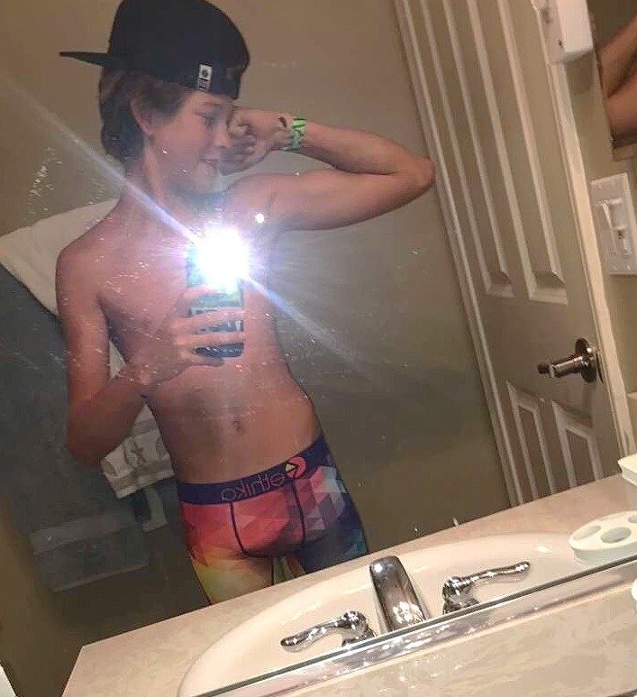 chrisbaitsonx's tweet photo. Updated bait files and VIP groups/channels and links available, bait request here Bait request 
here 
Dm  https://t.co/J4SQCrstG8

#Baited #baitrequest #baits #BaitedStraights #chundai #baitedguys #wataa #baitedboy #gay #baitedbait #bait https://t.co/mh7T6DTESD