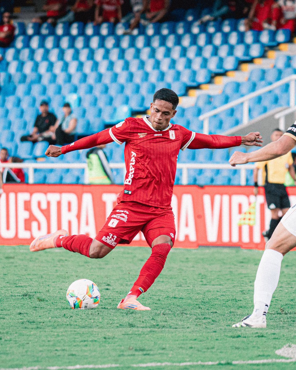 urieliugt's tweet photo. 🚨EXCL: #Torreense 🇵🇹 llegó a un acuerdo por Joel Romero.

↪️ #AmericadeCali 🇨🇴 lo cede a préstamo por un año y con opción de compra. Los clubes ya están intercambiando documentación. https://t.co/TPKVBGc6Kr