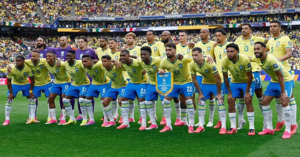 Vaninha_Cost's tweet photo. Ainda dói a derrota, muito triste com essa eliminação da seleção brasileira, mas temos que acreditar que essa nova Geração de jogadores ainda vai muito orgulho pra gente!
#Brasil Até 2030! https://t.co/OLQDLDmeBk