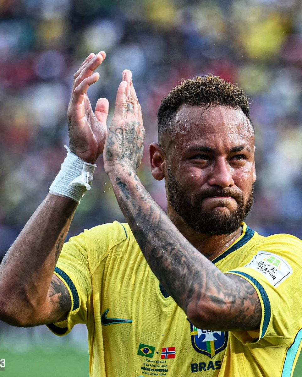kossyleee's tweet photo. This might be the last time we see Neymar at a World Cup. Sad to think about. https://t.co/RgTUTAWo4c