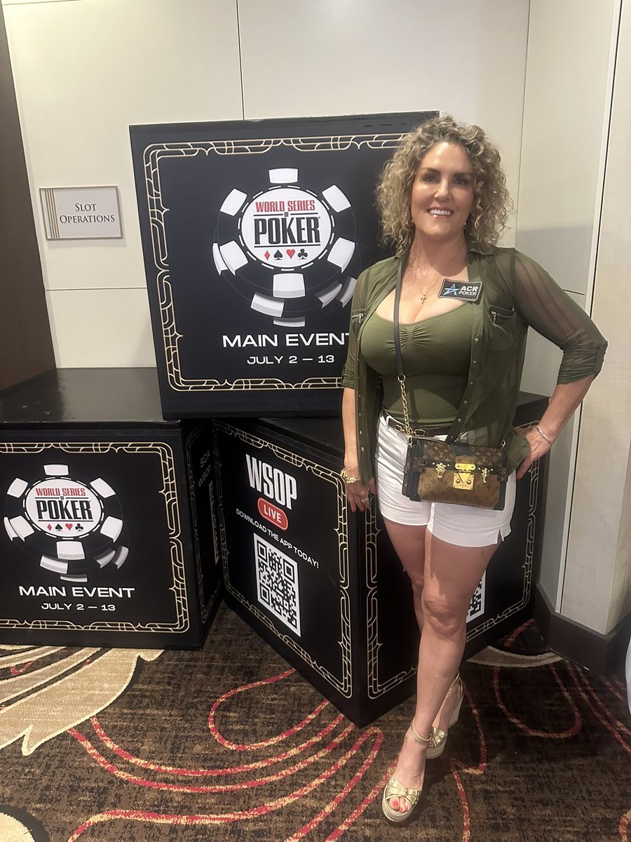 Cbargainhunters's tweet photo. Excited to be playing The #poker Main Event #WSOP ♠️♥️♣️♦️Wish this #pokergirl good luck ♥️🔥♥️🔥  
Go #TeamBargainHunters  #StorageWars https://t.co/fbAQl7hhis