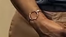 ih8hope's tweet photo. Before Christina’s rectangle necklace, we had circle bracelet https://t.co/A1LxXwcYJ6