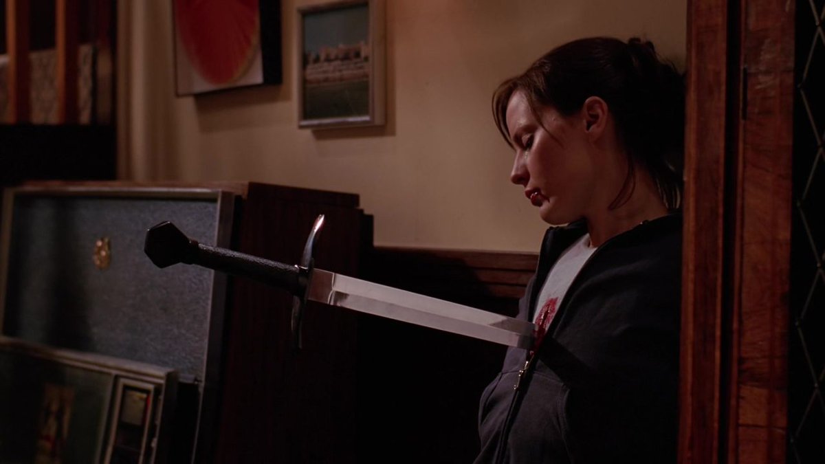 buffytargaryen's tweet photo. This smash cut is one of the meanest things BtVS has ever done to me personally https://t.co/59oOAHrPdQ
