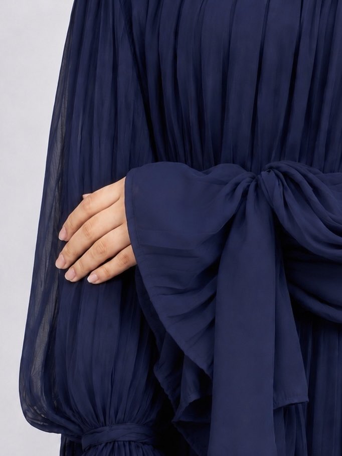 LALEH_eg's tweet photo. WAJD | وَجْد

Quiet elegance never asks for attention.

A flowing pleated chiffon silhouette in deep midnight navy, designed for moments that deserve timeless beauty.

Available now.📩
#LALEH #WAJD #TheFirstBloom https://t.co/hTiHyGoPKS