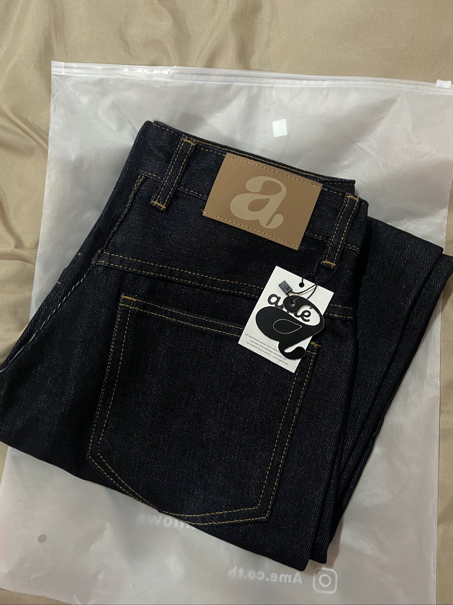 babilussion's tweet photo. ส่งต่อกางเกงยีนส์ ame เอวต่ำ size s สี dark muse 560รวมส่ง แค่ลองใส่ค่ะหลวมไปหน่อย #ส่งต่อเสื้อผ้า #ส่งต่อ #ส่งต่อเสื้อผ้ามือสอง #ส่งต่อเสื้อผ้ามือสองสภาพดี #ส่งต่อเสื้อผ้ามือ2 #เสื้อผ้ามือสอง #เสื้อผ้ามือสองสภาพดี #ส่งต่อเสื้อผ้าราคาถูก #ส่งต่อกางเกงยีนส์ #ส่งต่อame https://t.co/7OS4GHliiM