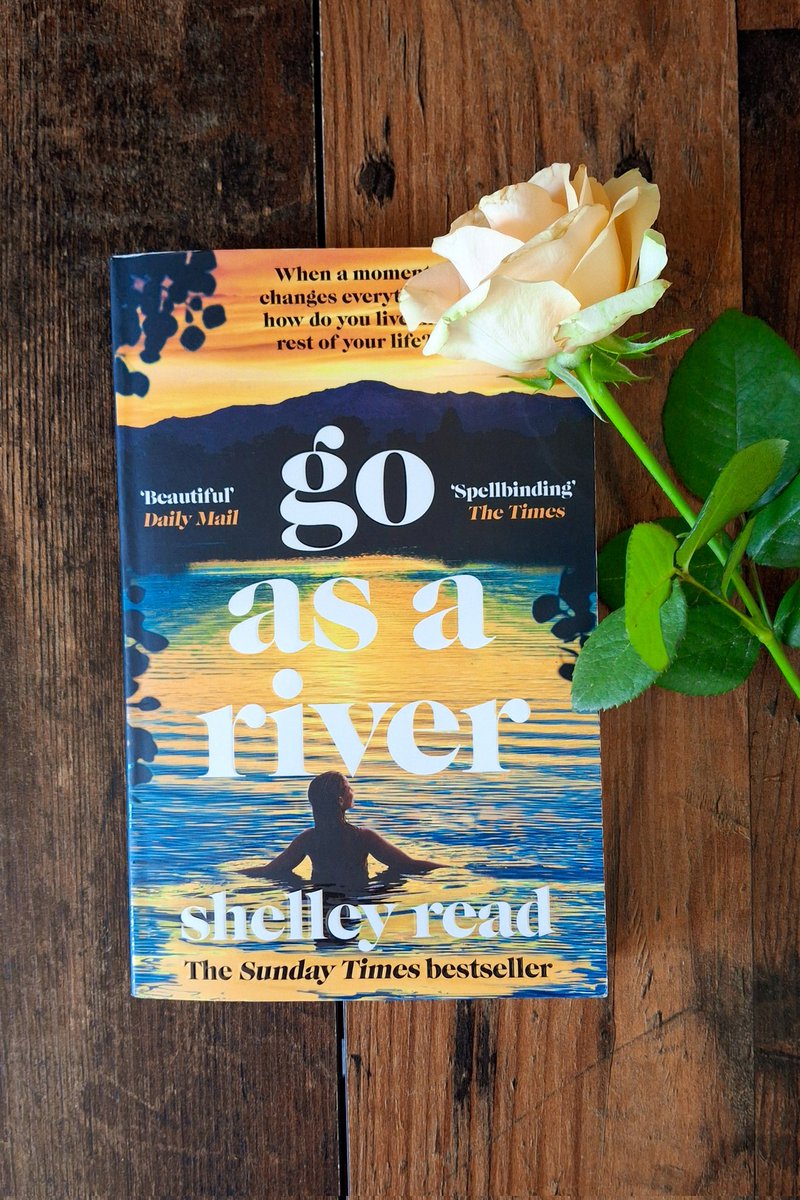 palomasrk's tweet photo. Bookmail 🤗

#booklover #booknerd #bookworms https://t.co/Uq1zWX7sl4
