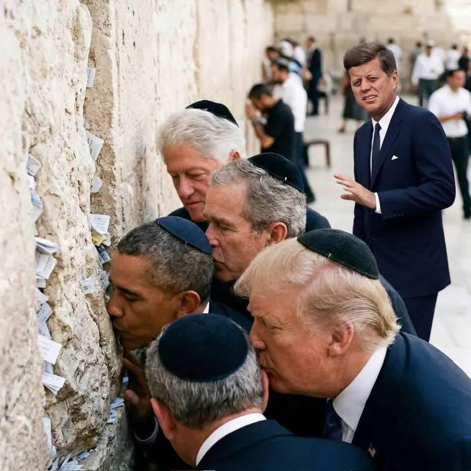 mo000749948898's tweet photo. @hippyygoat Wake up Americans https://t.co/qF29u3hyLc