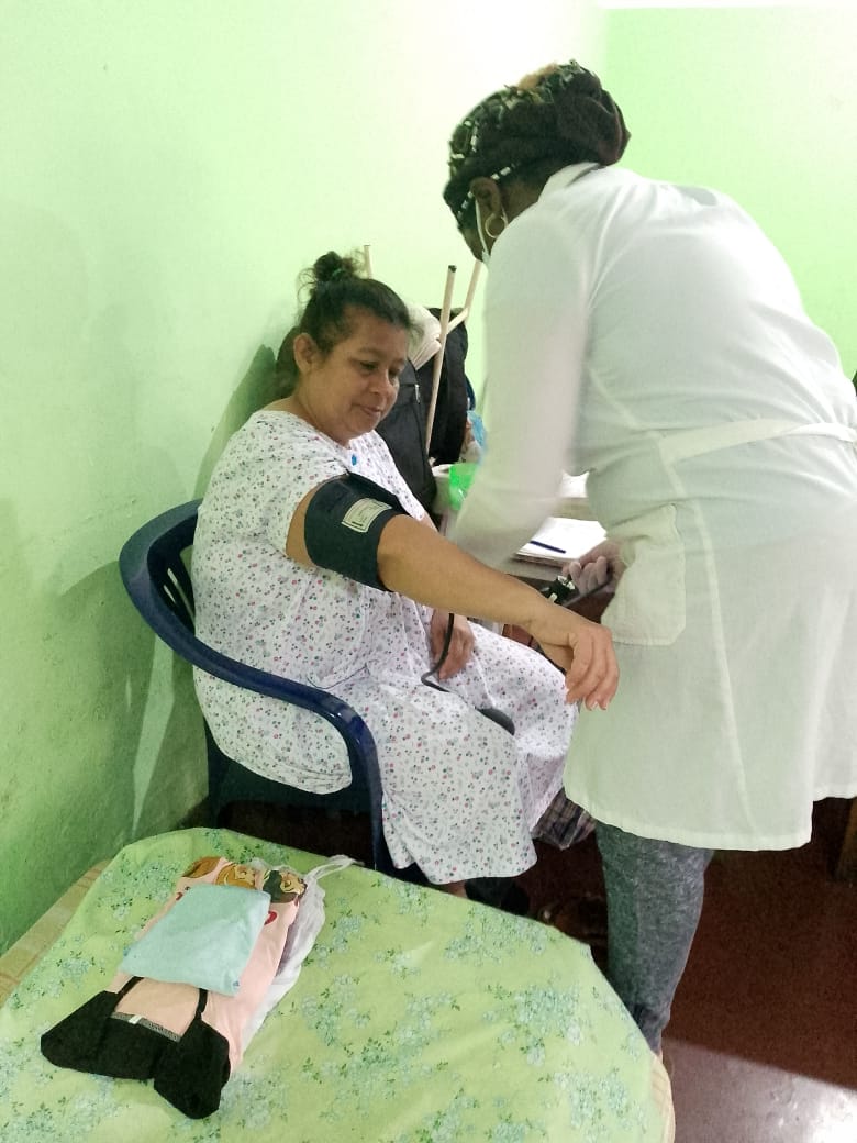 cubacooperaven's tweet photo. 📍 Presentes en la jornada de atención médica en el Centro de Evacuación Escuela República del Ecuador (CDI Herrera Vega), parroquia San Juan. 🩺

Nuestra brigada médica cubana reafirma su compromiso con el bienestar y la salud de nuestro pueblo. ¡Seguimos sirviendo! 🇻🇪🇨🇺

#Salud https://t.co/zeMGQwQixA