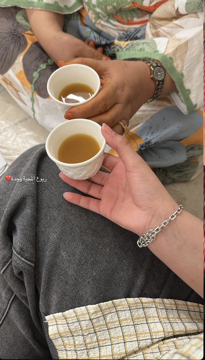 ra_llix3's tweet photo. ويبقى الرُبوع افضل الايام مع جده❣️ https://t.co/rdh8DAb6c4