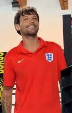 SiobhanAnne04's tweet photo. I don't even like football but I need them to win just for these two https://t.co/MPLD6110T3
