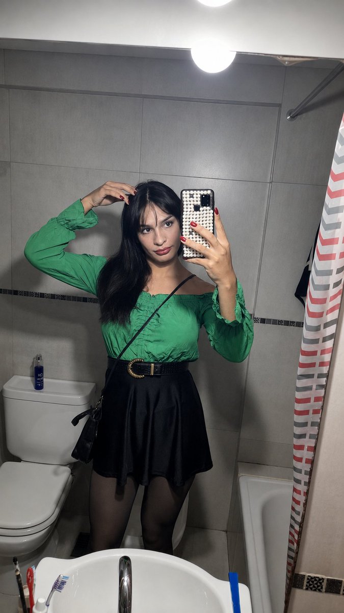 Alinamonte26's tweet photo. Un poco de verde 💚 https://t.co/ko9XRRhcIz