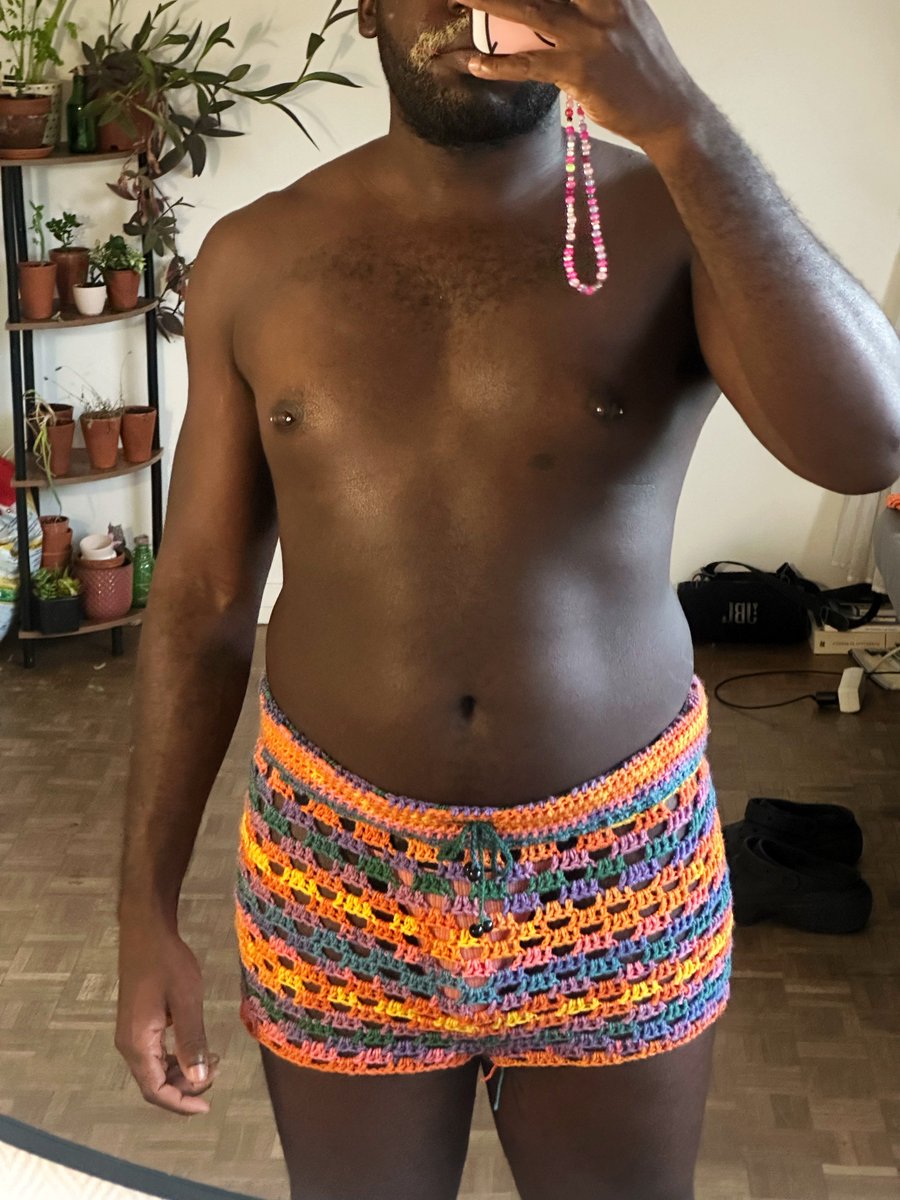 Yalamoussa_'s tweet photo. Très productif en ce moment 🤭🧶😋 
#crochet #vinted https://t.co/jKb9Sf4kVu
